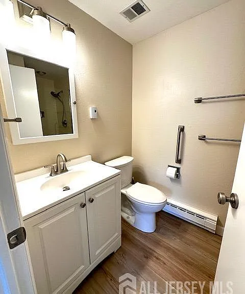242 Marblehead Ln #B — Photo 18