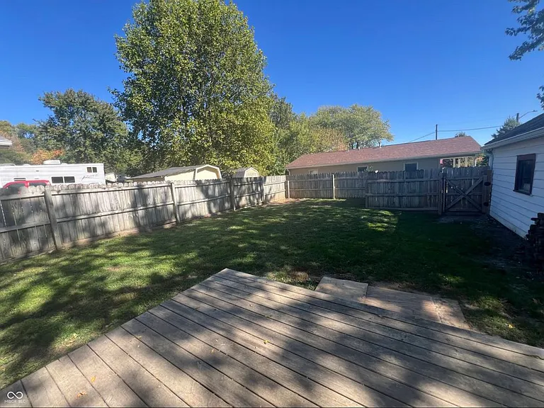1009 S Crown St — Photo 7