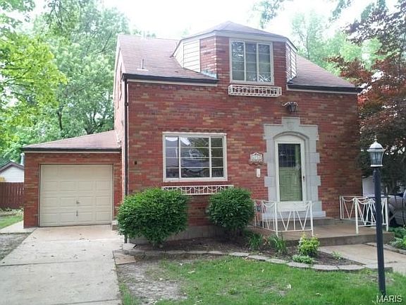 2nd image of 6732 Devonshire Ave