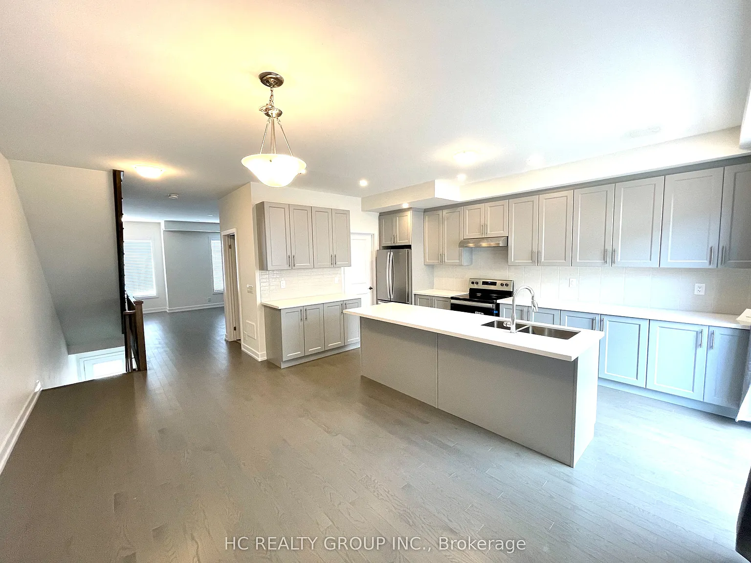 4 bed, $4,050 — Photo 3