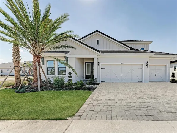 35576 Big Hawk Dr, Zephyrhills, FL 33541