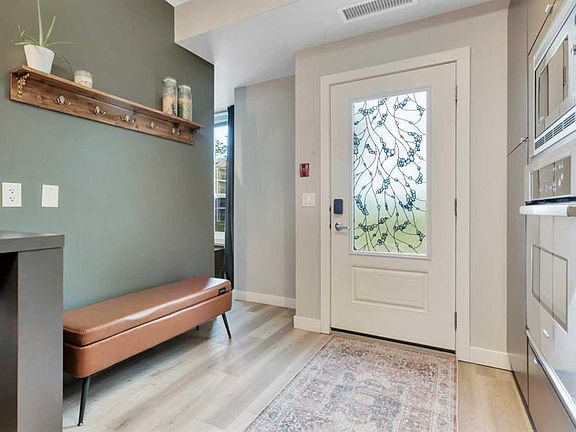 4th image of 2660 S 22nd St #5111