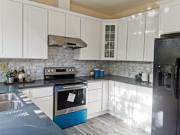 2nd image of 2631 Heritage Park Cir