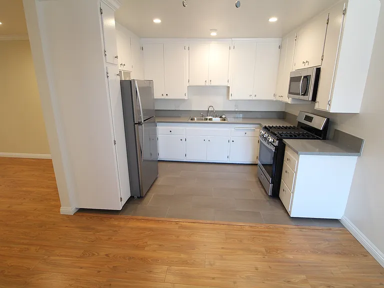 721 Edgewood / 8661 North Beach Keller LLC — Photo 10