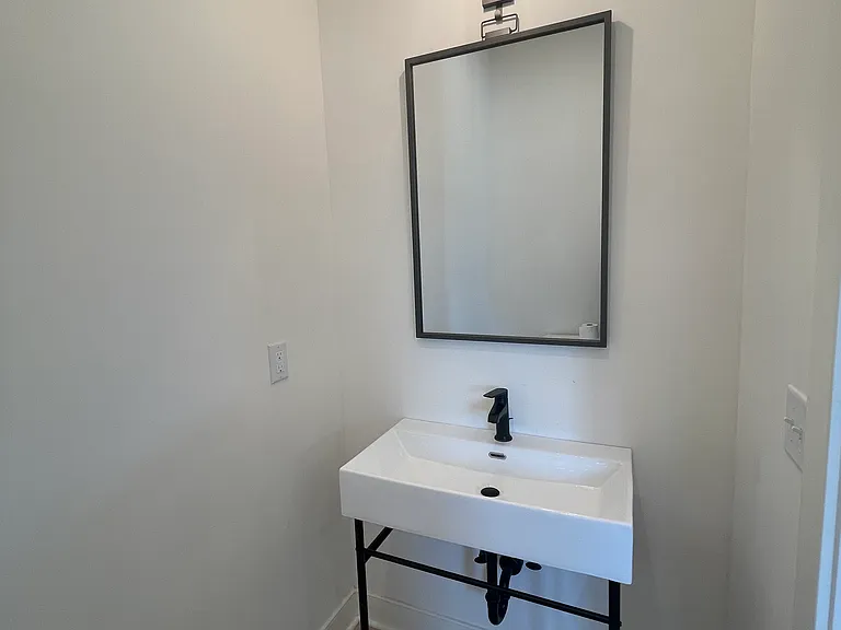 2347 Hosea L Williams Dr SE #8 — Photo 19