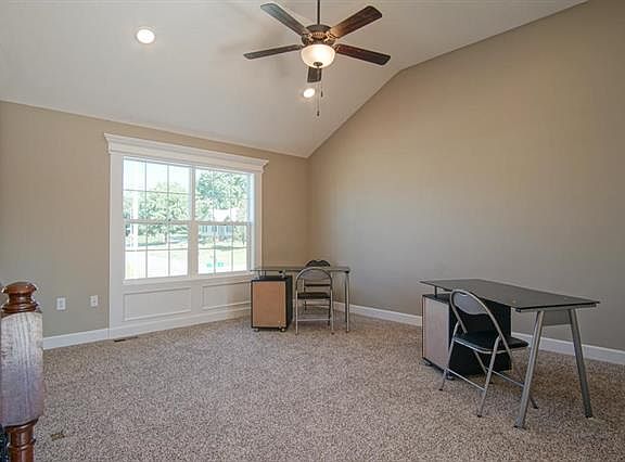 4th image of 7815 N Tipton Ave