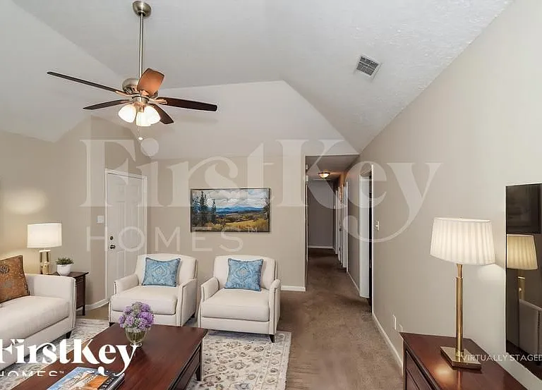 125 Cedar Bend Dr — Photo 4