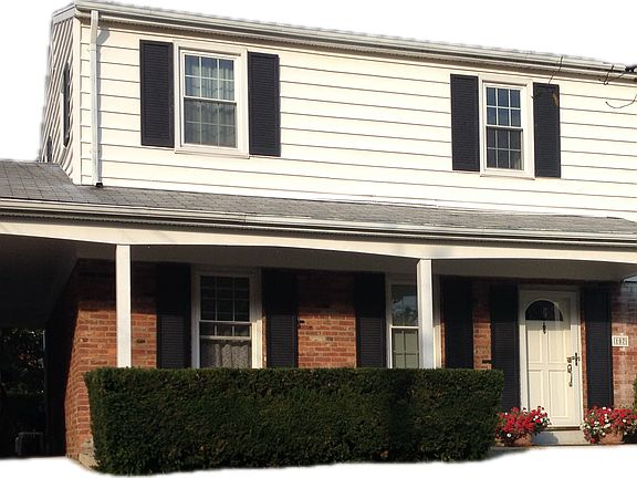 2nd image of 107 Saint Bernard Dr NE