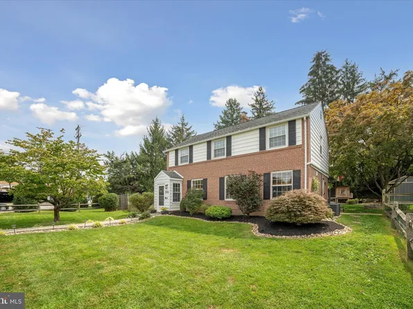 3036 Edmonds Rd, Lafayette Hill, PA 19444