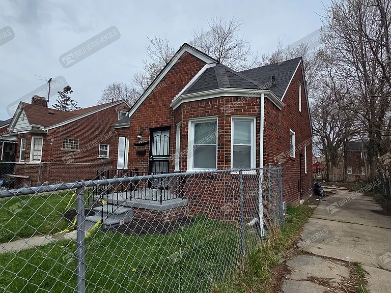 14757 Wilfred St — Photo 2