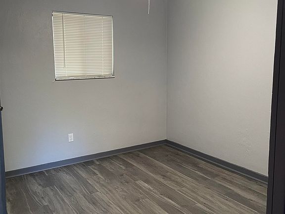 4th image of 1348 Linda Ann Dr #A-b