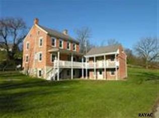 11379 N Main Extension St, Glen Rock, PA 17327