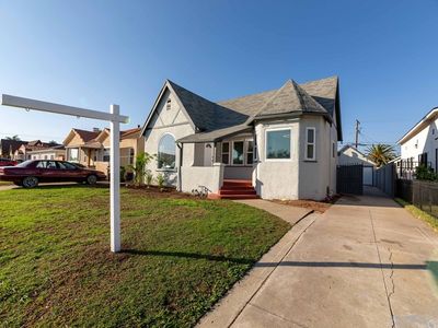 2027 W 84th St, Los Angeles, CA, 90047