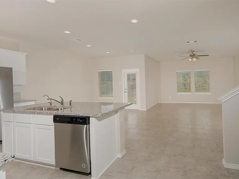 13824 Rock Island Trl — Photo 2