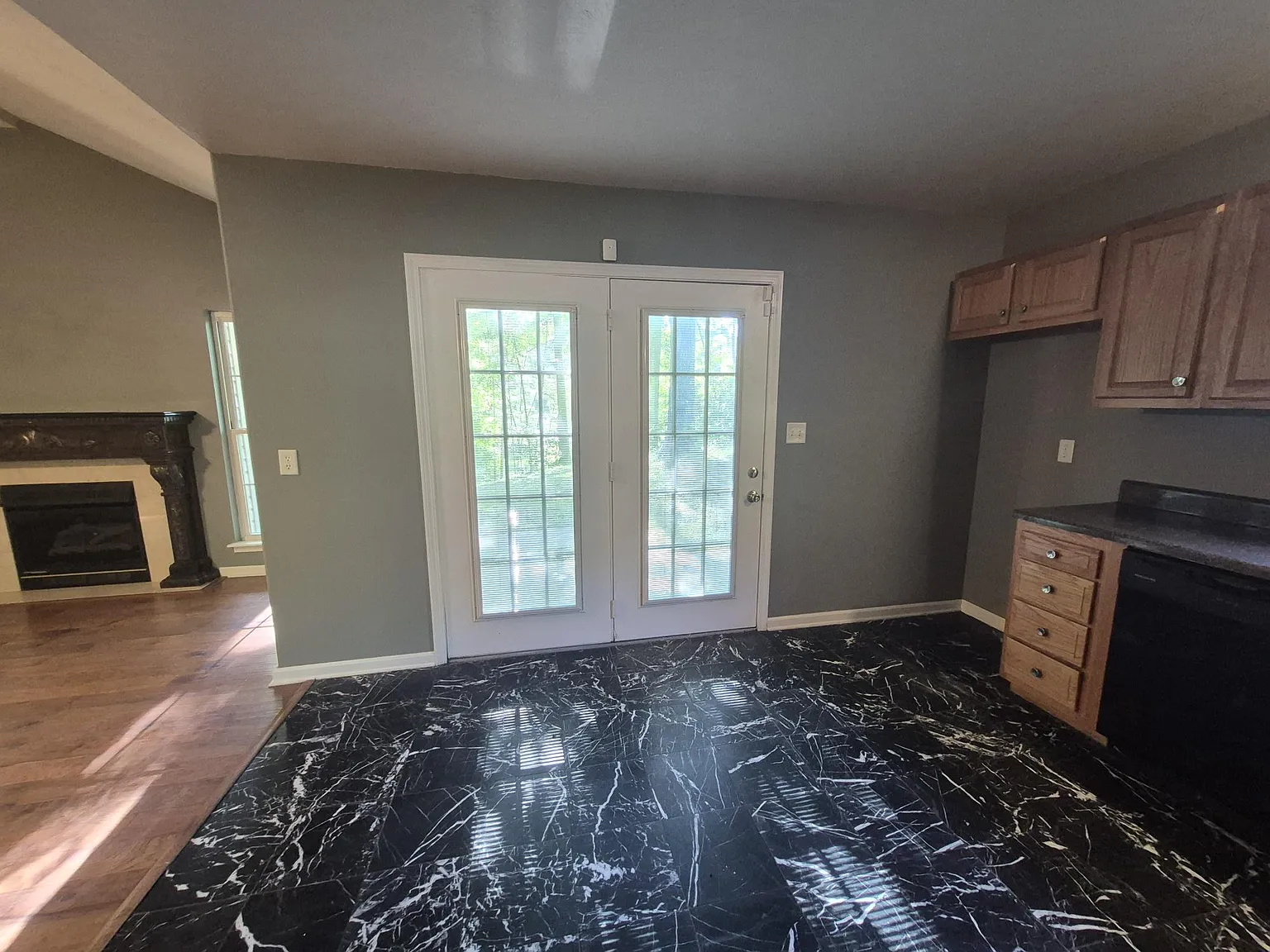 712 Michael Drive - 1 — Photo 2