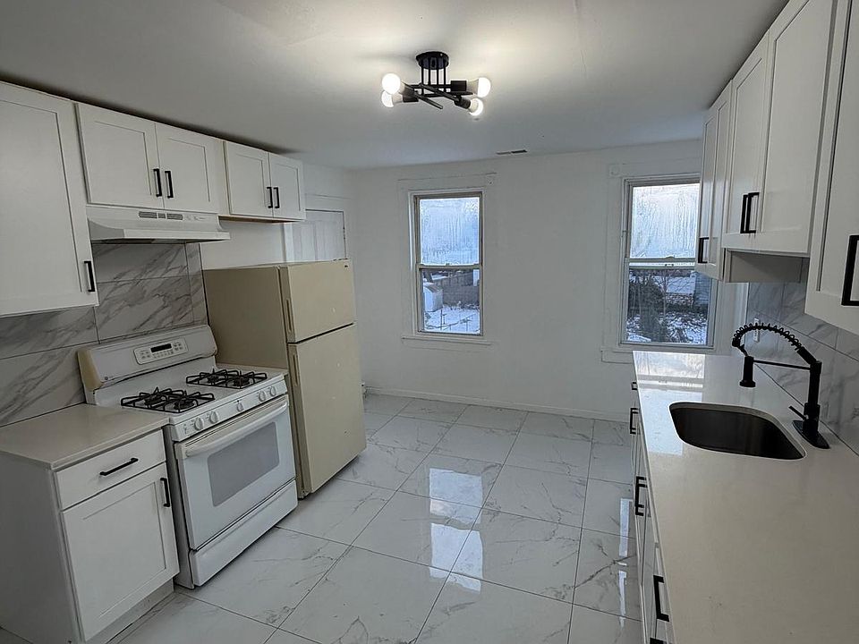 1st image of 178 W Hazelwood Ave #B