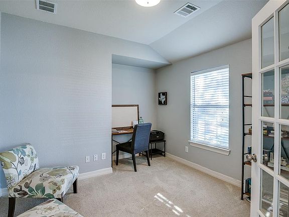 5th image of 4616 Worchester Ln