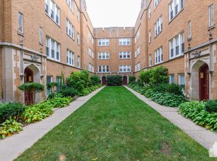 2541 Prairie Ave APT 3, Evanston, IL 60201