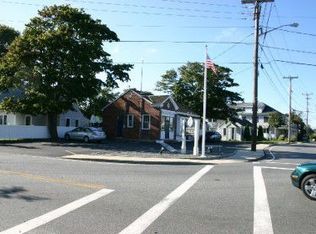 37 Barnstable Rd, Hyannis, MA 02601