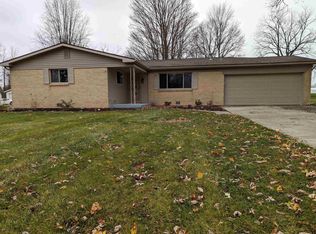 2015 Walden Dr, Auburn, IN 46706