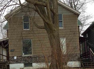 1526 W 2nd St, Davenport, IA