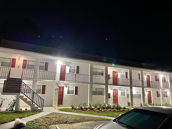 3rd image of 10120 NW 36th St #9