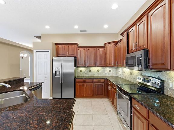 2nd image of 1450 Warrington Way
