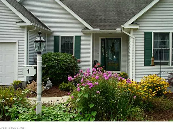 1 Ardsley Ln, Ellington, CT 06029