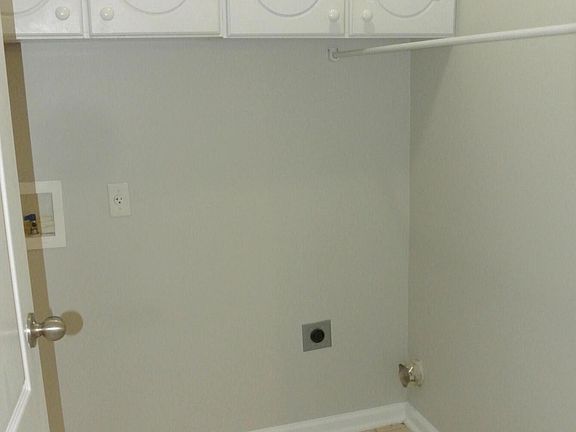 5th image of 9731 Pigeon Roost Park Cir