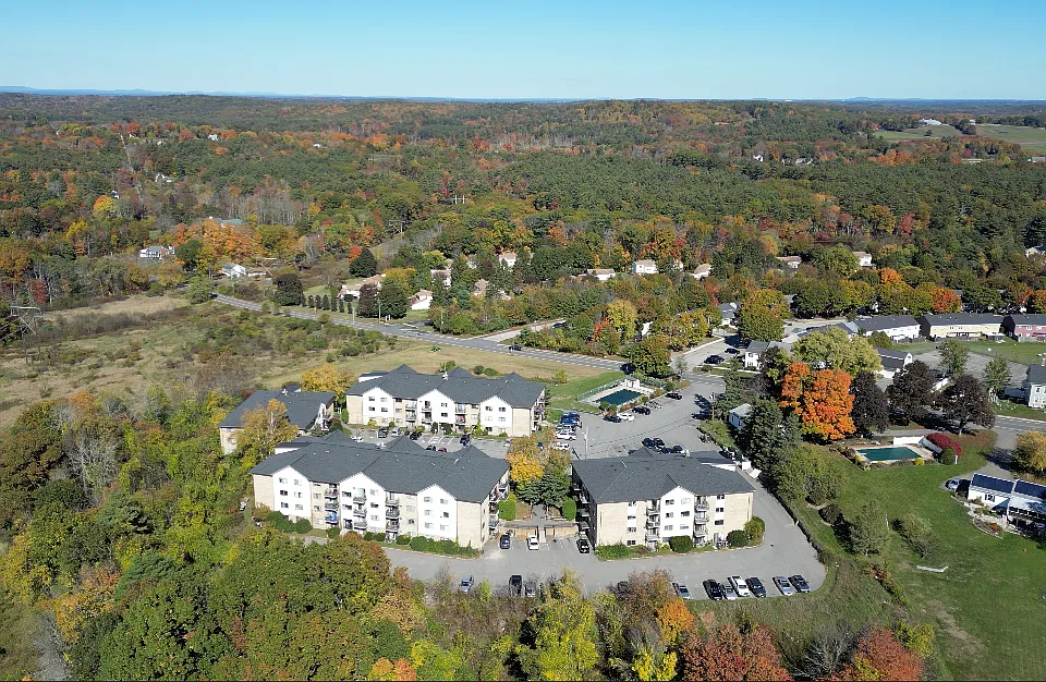 British Values Table British Colonial Apartments - 164 Whitehall Rd Amesbury MA (2 units ...