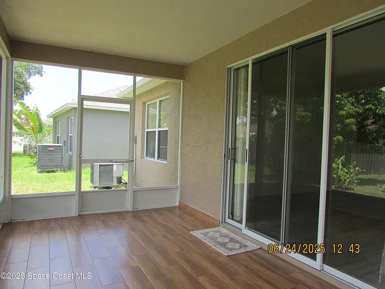 4192 Collinwood Dr — Photo 40