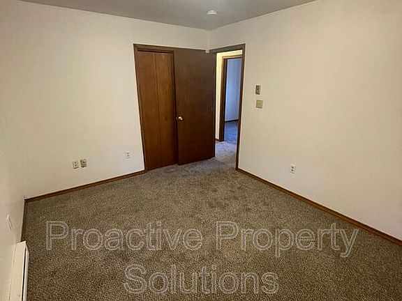 5th image of 4225 Woodacres Dr