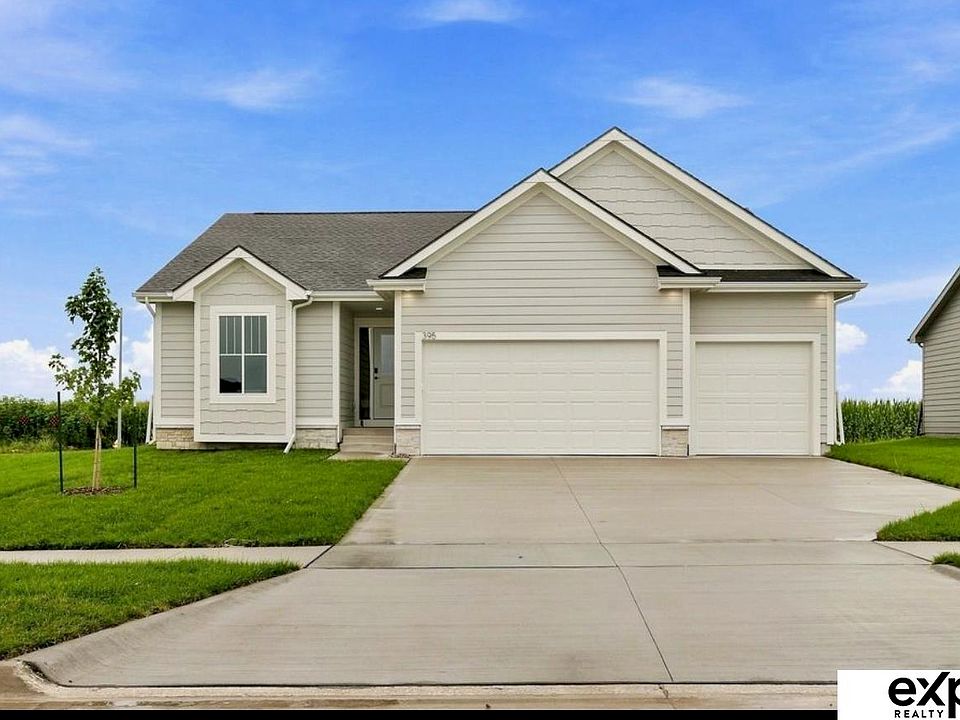 1st image of 10112 S 180th Avenue Cir