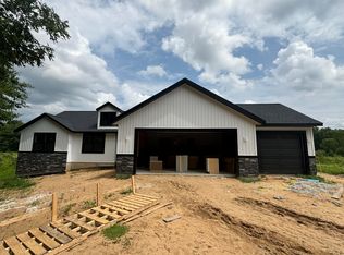 13722 Sunny Ln, Grand Haven, MI 49417