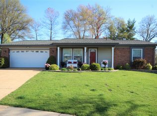 6502 Thornhurst Ct, Saint Louis, MO 63129