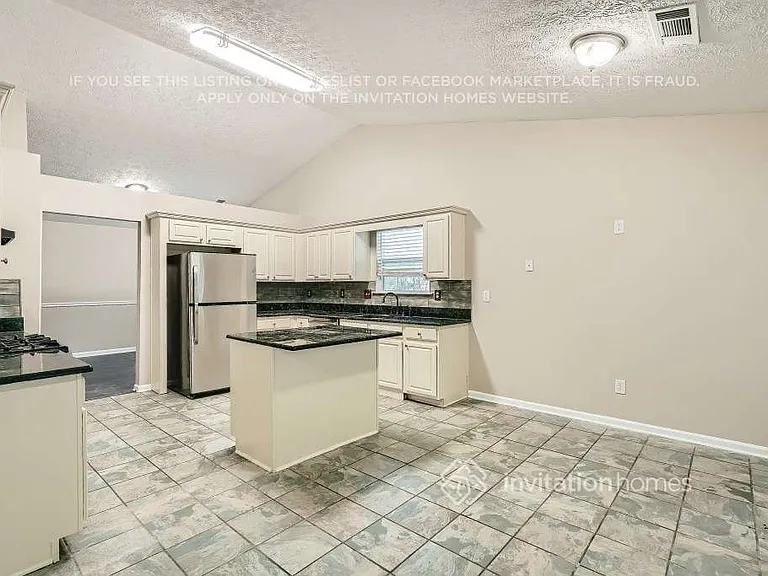 2373 Cove Lake Way — Photo 5