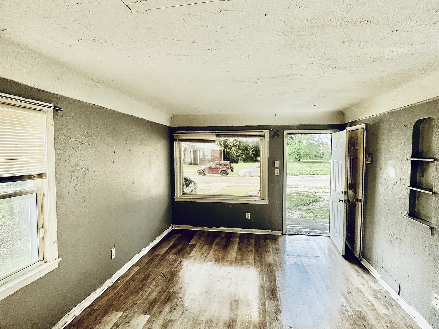 2 bed, 774 sqft, $1,100 — Photo 4