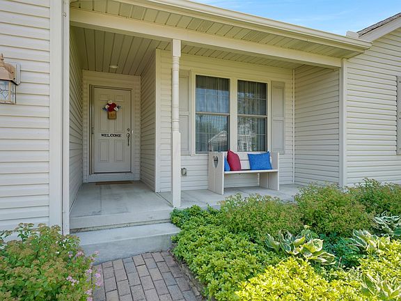2nd image of 2098 Brice Ct