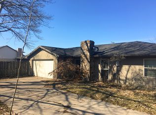 4605 Apple Tree Ln, Columbia, MO 65203