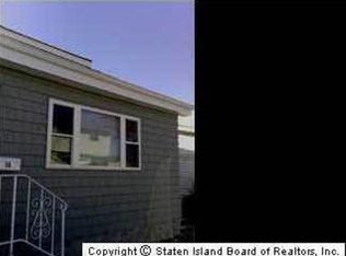 18 Sioux St, Staten Island, NY