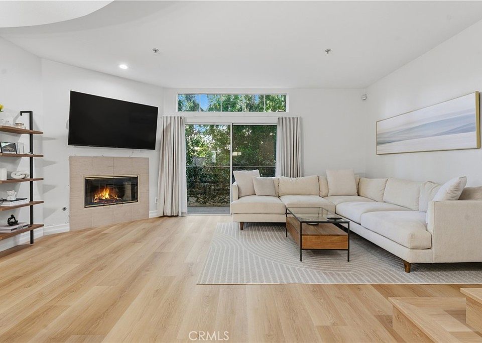 1st image of 5107 Coldwater Canyon Ave Unit 14
