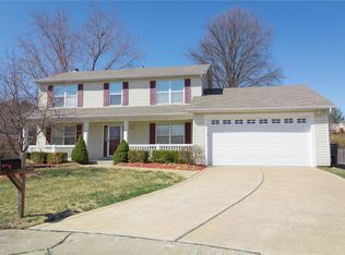 35 Isle View Ct, Saint Charles, MO