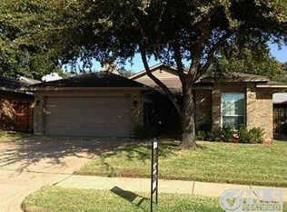 1403 Boardwalk St, Arlington, TX 76011