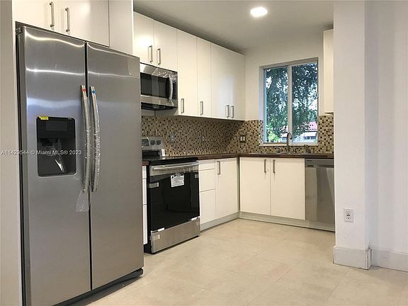 5th image of 1456 NE 147th St #B