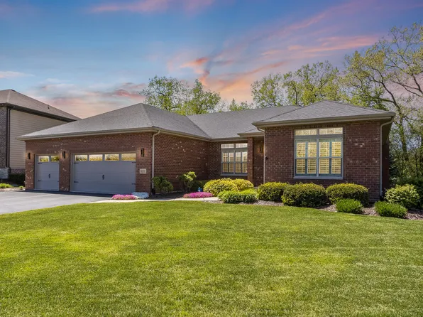 18018 S McCabe Ln, Lockport, IL 60441