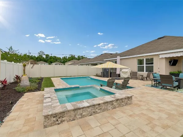 10004 Warm Stone St, Thonotosassa, FL 33592