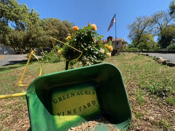 1833 Green Acres Dr, Alpine, CA 91901