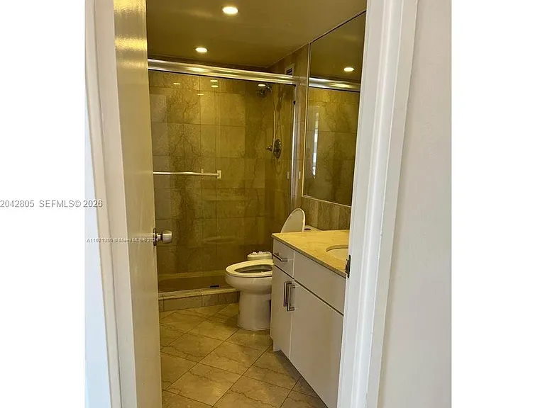 5161 E Collins Ave #1612 — Photo 5