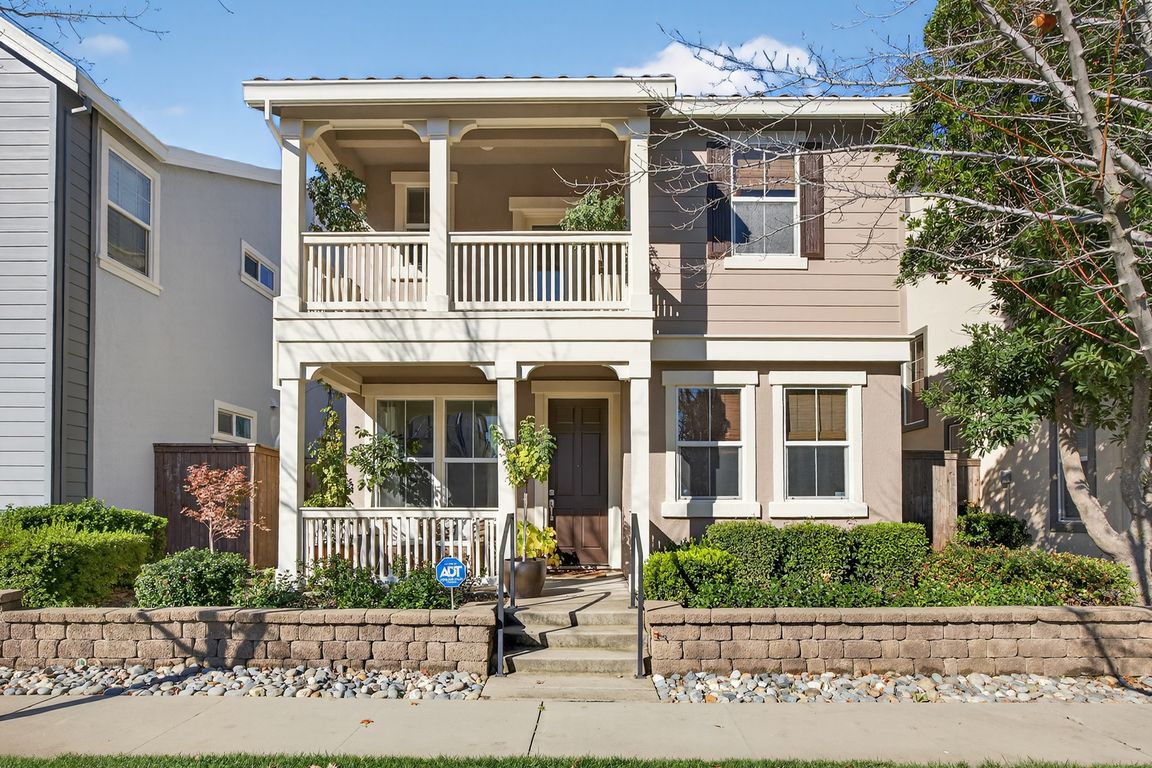 next background image