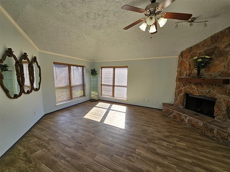8319 Wind Veil Dr — Photo 11